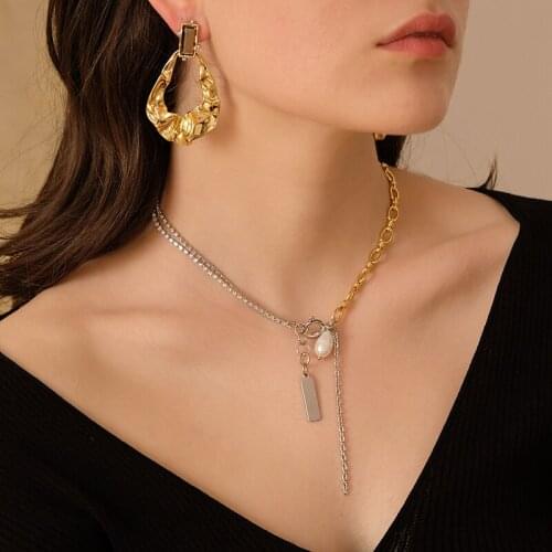 INS a variety of wear bloggers with the same gold and silver rhinestone chain natural pearl tassel short necklace clavicle chain