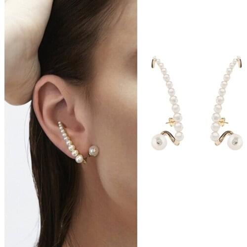 Creative pearl earrings female geometric niche retro ear hook high-end jewelry long French temperament earrings