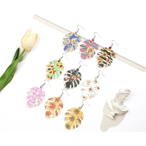 1 Pair Tropical leaves Women Palm Leaf Earrings Vintage Colorful Daisy Earrings Pendant Earrings