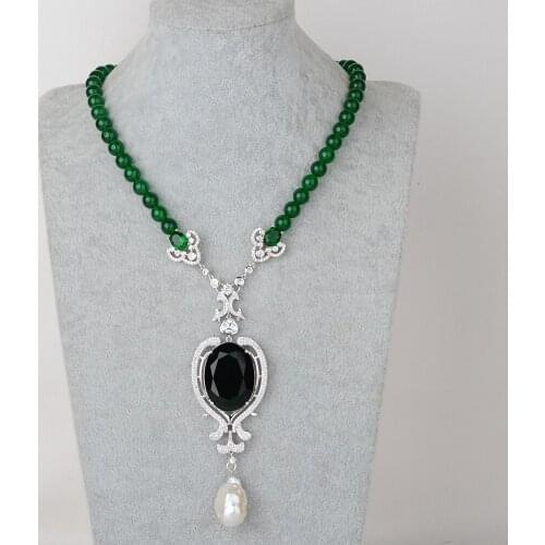 19'' 3 Strands Cultured White Pearl Green Crystal Keshi Pearl Pendant Necklace