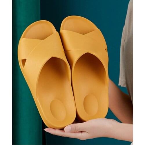 Selling triple s designer shoes for women platform sneakers black white