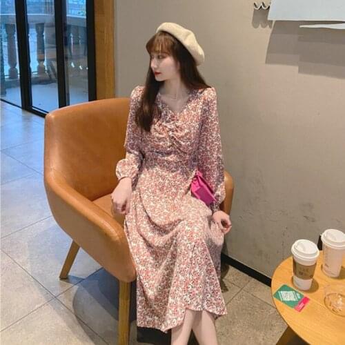 Spring and Summer Womens Floral Chiffon Dress Robe Long Sleeve Fashion Sexy V-neck Retro Dress Korean Clothing