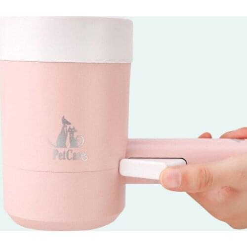 Dog Washing Cup Portable Cat and Dog Paw Washing Silicone Brush Cup, Pet Foot Cleaning Tool, Suitable for Your Pet Puppy Cleaner