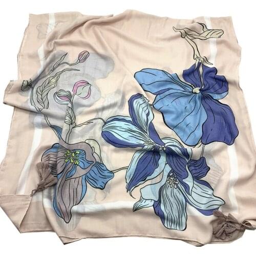 Fashion Plant Flowers Printing Spring Summer Cotton Shawl Scarf for Women Elegant Beige Tassel Long Beach Stoles Shawls Hijabs