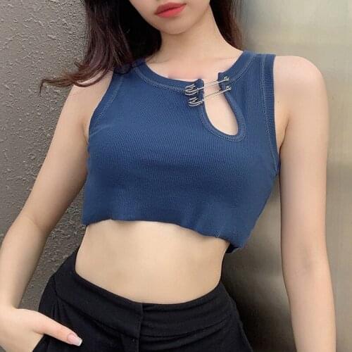 Womens Sexy O-neck Hollow Sleeveless Ribbed Knit Vest High Street Fashion Pin Decoration Short Slim Slim Navel Vest Top /F