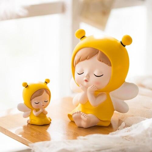 Cute Bee Model Piggy Bank for Kids Resin Statue Nordic Home Decor Coin Bank Money Box Girl Lovely Saving Box Miniature Figurines