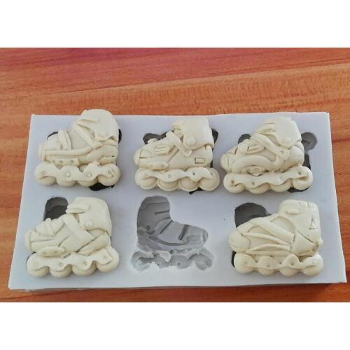 Cherit Baking Roller Skates