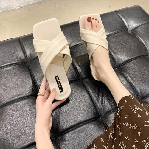 Fashionable Roman sandals and slippers womens outer wear 2021 new spring and summer flat-bottom beach slippers B1809