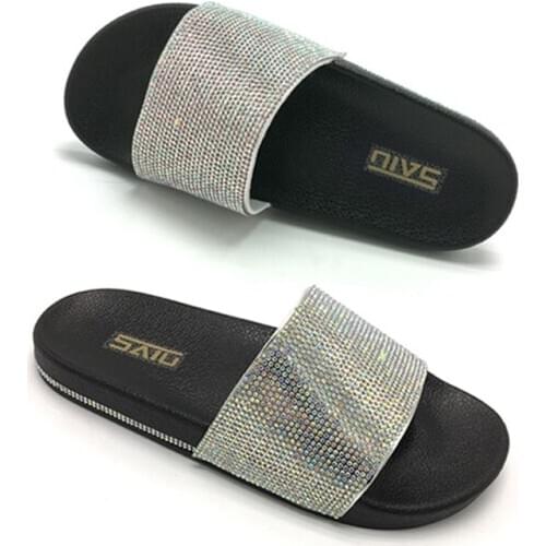 Leisure New Black Rhinestone Slippers Womens Summer Outdoor Crystal PVC Soled Slides Ladies Sexy Cool Comfort Beach Sandals