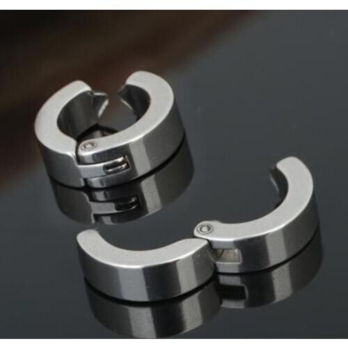 1 Piece Punk Style Titanium Steel Men Women Round Ear Clip No Piercing Earrings