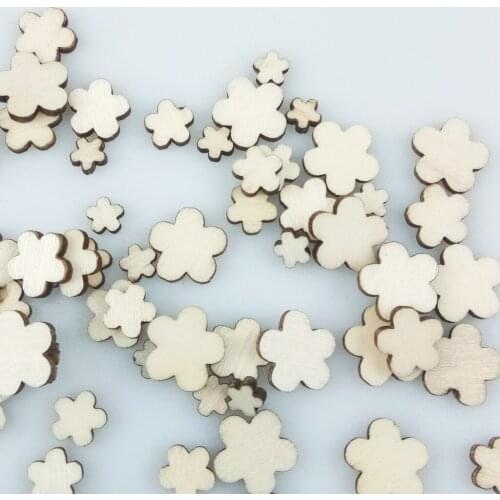 50pcs Wooden Slices Flower Blanks Crafts Unfinished Wood Cutout Labels Art Craft Pieces for Christmas DIY Projects Card Making