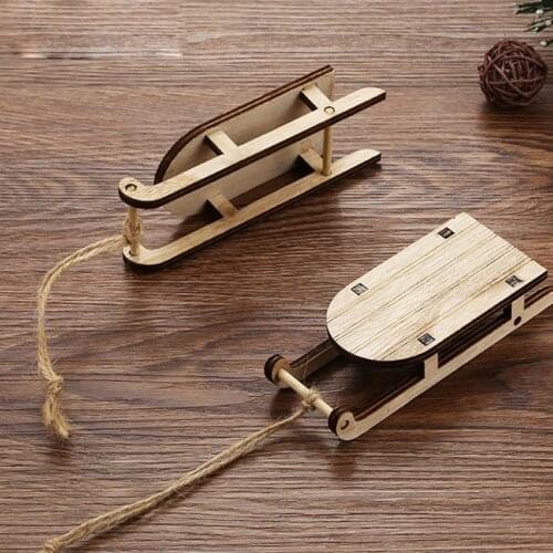 3pcs Christmas Tree Hanging Ornaments Mini Sleighs Miniature Wooden Mini Sleighs Kit Tabletop Wood Sleighs Party Decoration