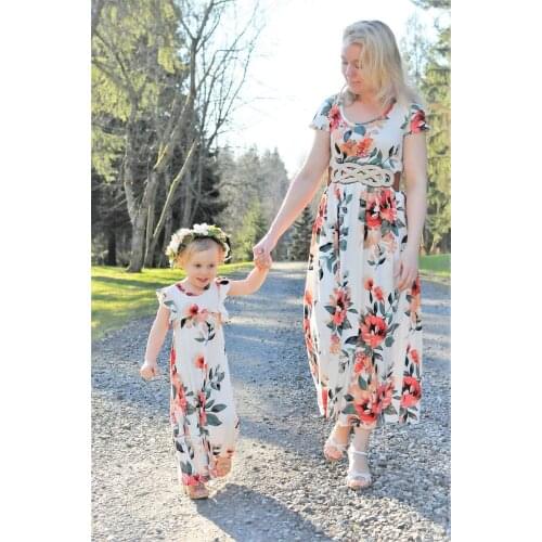 Summer Mother Daughter Macthing Dresses Family Set Flower Mom Mum Baby Mommy and Me Clothes Fashion Women Girls Long Dress