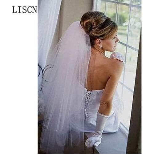 Free Shipping Short Cut Edge Wedding Veils with Comb New Cheap White Ivory Tulle Simple Pleated Best Selling Bridal Accessory