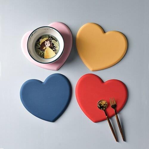 Nordic Hot Love Cute Silicone Mats Drink Coasters Cup Dishes Table Pad Placemats Bakeware Tableware Kitchen Accessories