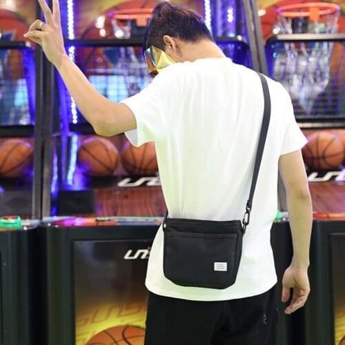2020 Retro Bag Mens Shoulder Bag Oxford Cloth Messenger Shoulder Bag Mens Casual Messenger Bag Small Mobile Phone Bag Men