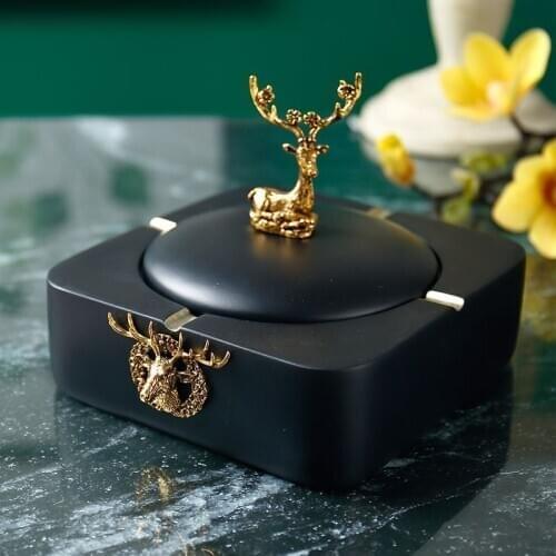 Creative Ashtray Anti-Fly Ash With Lid Luxury Golden Deer Modern Design Living Room Home Decoration Craft Home Ashtray free ship