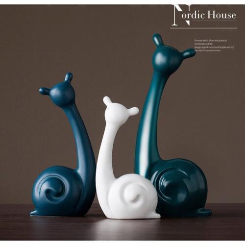 Nordic Resin Snail Deer Cat Figurine Gift Home Furnishing Decoration Crafts Creative Livingroom Desktop Ceramic Animal Ornaments
