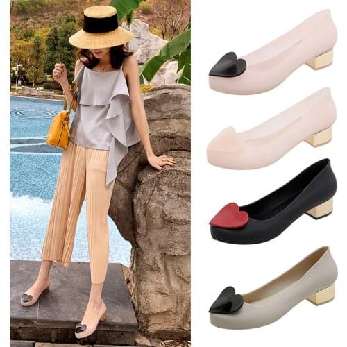 Glitter heart cute round toe single jelly shoes woman slip on chunky square med high heels pumps transparent pink ladies shoes