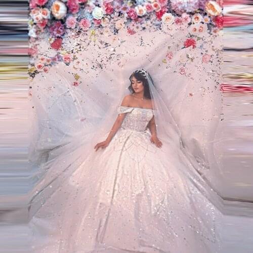 2021 Plus Size Ball Gown Wedding Dresses Cap Sleeves Sequins Beaded Custom Made Bridal Church Wedding Gowns With Long Train