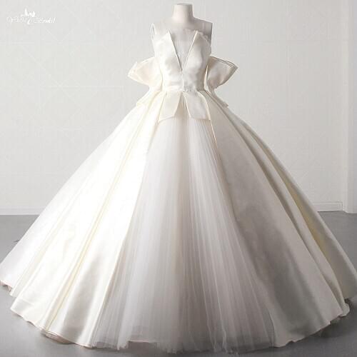 LZ457 Light Champagne Boat Neck Three Quarter Flare Sleeve Soft Satin Wedding Dress Small Pearls Ruched Bridal Gown