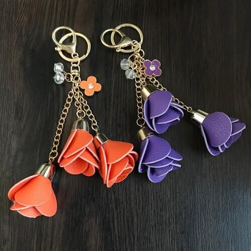 Metal Flower Crystal Car Key Chain 17 Color Leather Flower KeyChain Charm Bag Pendant Accessories Car Key Ring Girl Women Gifts