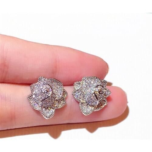 New Fashion Korean Stud Earrings For Women Classic Super Rhinestone Flower Earrings Female
