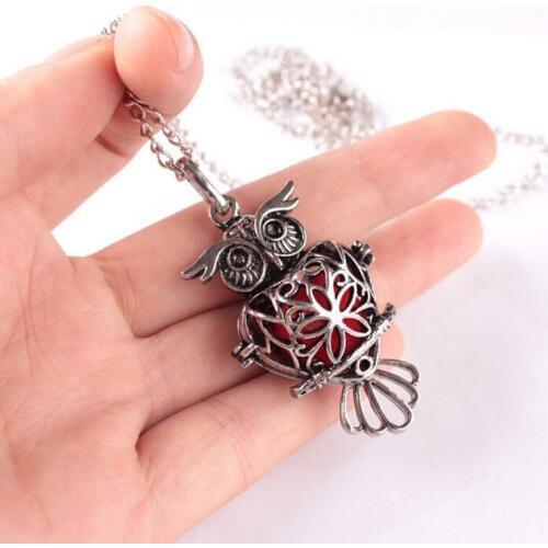 With 2balls free)Aroma Diffuser Necklace Retro Hollow Owl Aromatherapy Pendant Essential Oil Diffuse Necklace For Jewelry