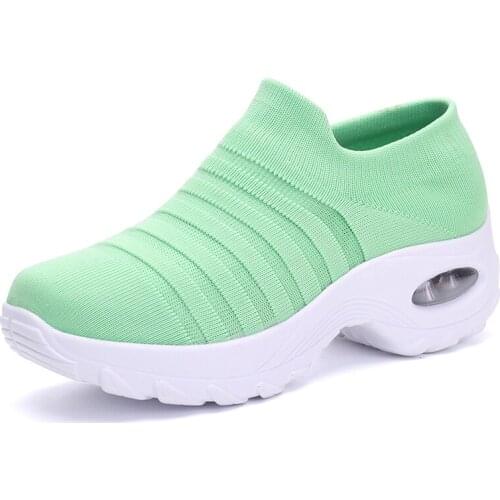 New Women Sneakers Vulcanized Shoes Sock Shoes Women Spring Slip On Flat Shoes Women Plus Size Loafers mid heel Shoes QH-B1904