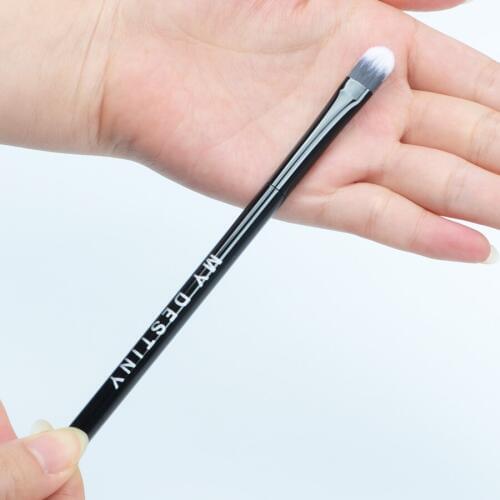 1pc my destiny #136 eye make up brush eyeshadow brushes highlight concealer metal handle Professional High quality Free shipping