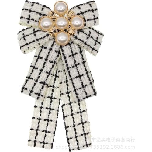 Retro Fabric Bow Tie Brooches for Women Lace Rhinestone Bowknot Corsage Shirt Collar Pins Fashion Jewelry Clothing Accessories