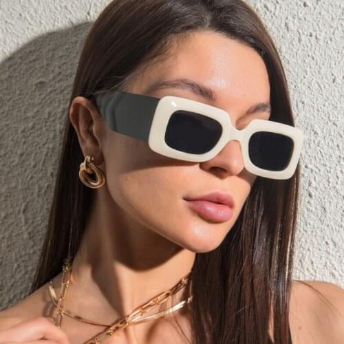 LongKeeper Female Fashion Thick Frame Square Sunglasses Women 2021 Vintage Big Sun Glasses UV400 Lunettes De Soleil Femme