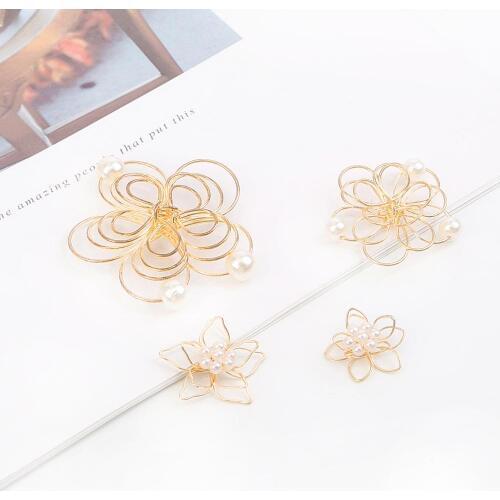New Sell Gold Wire Flower 2Pcs Charms Handmade Flower Pendants For DIY Earring Jewelry Making Earrings Accessories