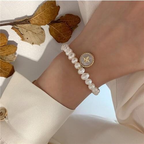 Freshwater Pearls Women Bracelets On Hand Chain Bangles Jewelry Girls Aesthetic Korean Fashion Female Popular Now New 2021