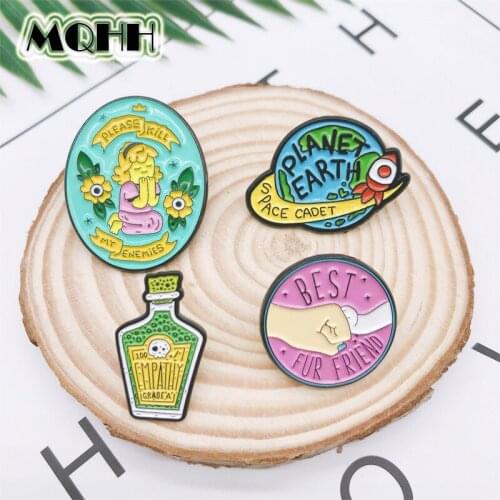 Creative Round Wishing Bottle Planet Space Rocket Enamel Brooch Pink Animal Princess Praying Alloy Badge Shirt Bag Pin Jewelry