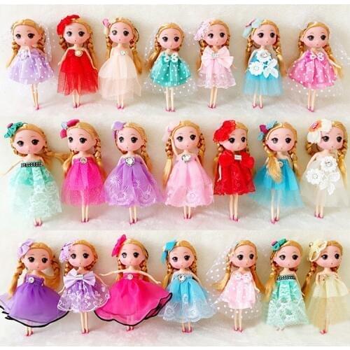 10pcs/lot Various 18cm Girls Doll Keychain Bride Princess Dolls Keyring Pendant for Key Bags Wedding Decoration Dolls Toy SA1610