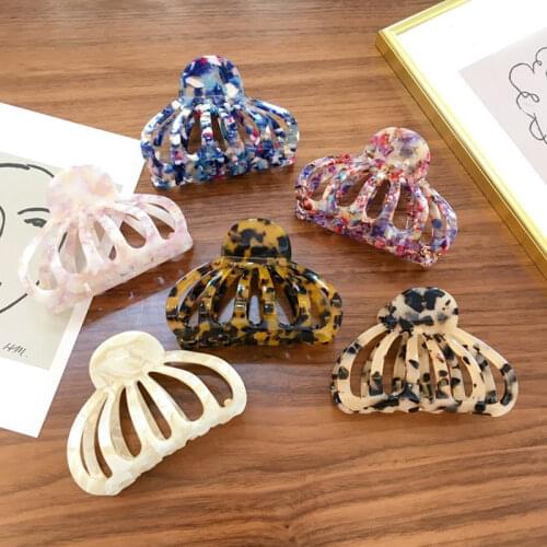 2020 Acetate Resin Hollow Hair Crab Clip Women Acrylic Large Hair Claws Geometric Barrette Ponytail Holder Hairpins Accessories