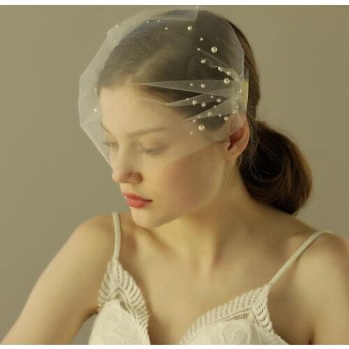 Simple Sweetheart Short Wedding Bridal Veil Blusher Big Eyes Pearl Mesh Headdress for Wedding Travel Studio Photo Prop V606