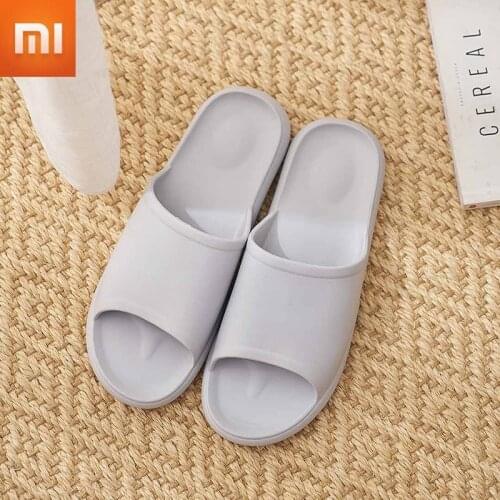 Xiaomi Slippers Mens Indoor Bathing Sandals Massage Casual Shoes Summer Shoes Non-slip Home Shower Slippers Home Hotel