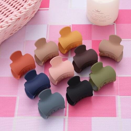2021 New Cute small solid color geometric Acrylic Hairpins Hair Clip Crab For Women Girl Clamp Hair Accessorie Headwear