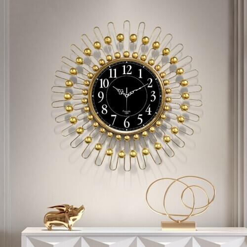 European Wrought Iron Clock Wall Mural Decoration Home Livingroom Mute Clock Wall Hanging Crafts Hotel Wall Sticker Ornaments