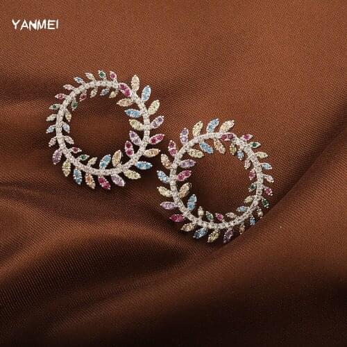 Round Olive Leaf Elegant Color Earrings for Women Fashion Geometric Shiny Zircon Temperament Jewelry Plant Ring Accessories