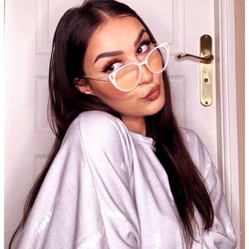 2021 New Trendy Vintage Cat Eye Anti-blue Glasses Frame Women Fashion Transparent Eyeglasses Female Spectacles Oculos Feminino