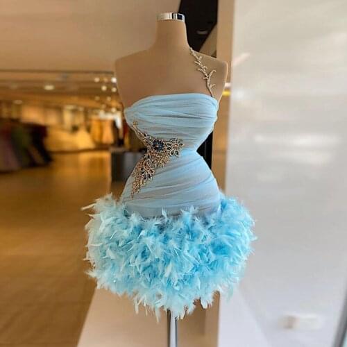 Light Blue Feather Short Prom Dresses Ruffles Strapless Colorful Beaded Evenin Gowns Zipper Back Cocktail Formal Party Dress
