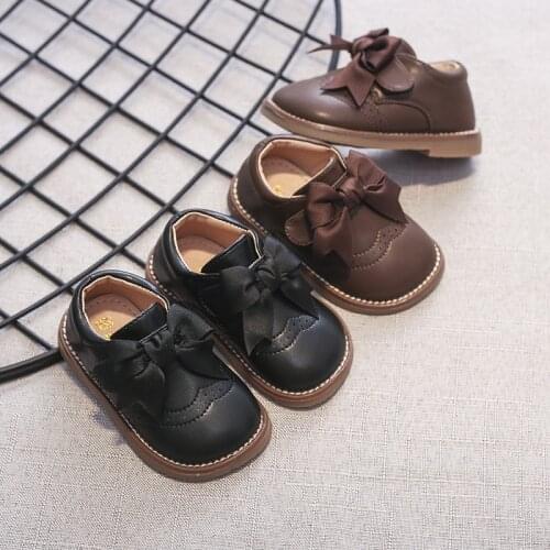 2021 Baby Shoes Girl New Soft Bottom Leather Shoes Princess Shoe Eith Bow Pure Color Toddler Walking Sneakers SSP011