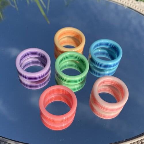 New boho simple Colorful Resin Acrylic Geometric Stripe Round Finger Rings For Women Girls Fashion Summer Couple Jewelry Gift