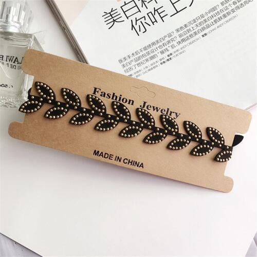 Vintage New Woman Big Choker Necklace Fashion Rivet Leaf Statement Necklace Elegant Fashion Jewelry