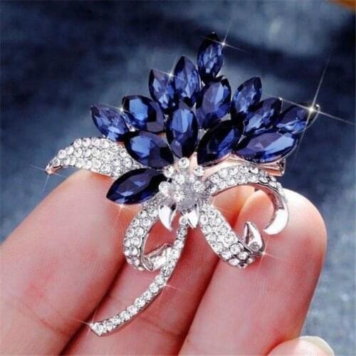 Crystal Flower Brooch Rhinestone Pin Romantic Wedding Bride Large Brooches For Woman Jewelry Clothing Decoration Christmas Gift