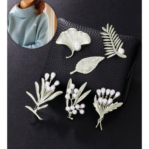 2021 NEW Elegant Retro Green Plant Leaf Metal Pin Pearl Flowers Brooch for Women Collar Accessories Jewelry Gifts Leaf Brooch