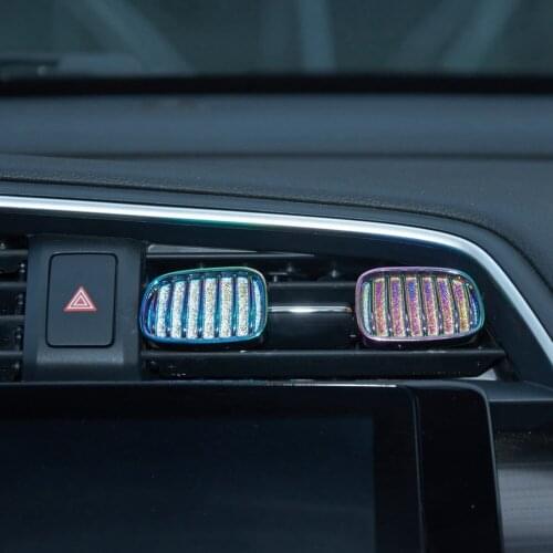 2 Pieces Car Air Vent Clips Car Air Conditioning Freshener Clip Air Vent Decorations with 2 Pieces Fragrance Pads